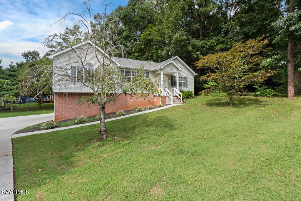 721 Pine Valley Road Knoxville, TN 37923 - Photo 2 of 25