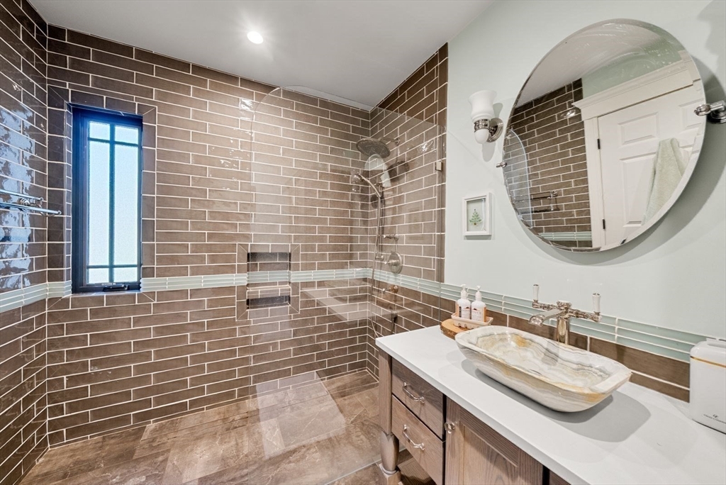 47 Addison Street Braintree, MA 02184 - Photo 22 of 42