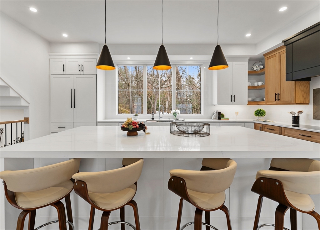 12 Hill Street Needham, MA 02494 - Photo 4 of 24