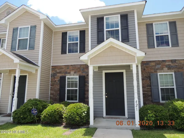 $1,450 | 421 Falls Cove, Jacksonville, NC 28546