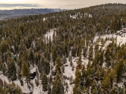 $299,000 | 11392 Lockwood Drive, Truckee, CA 96161