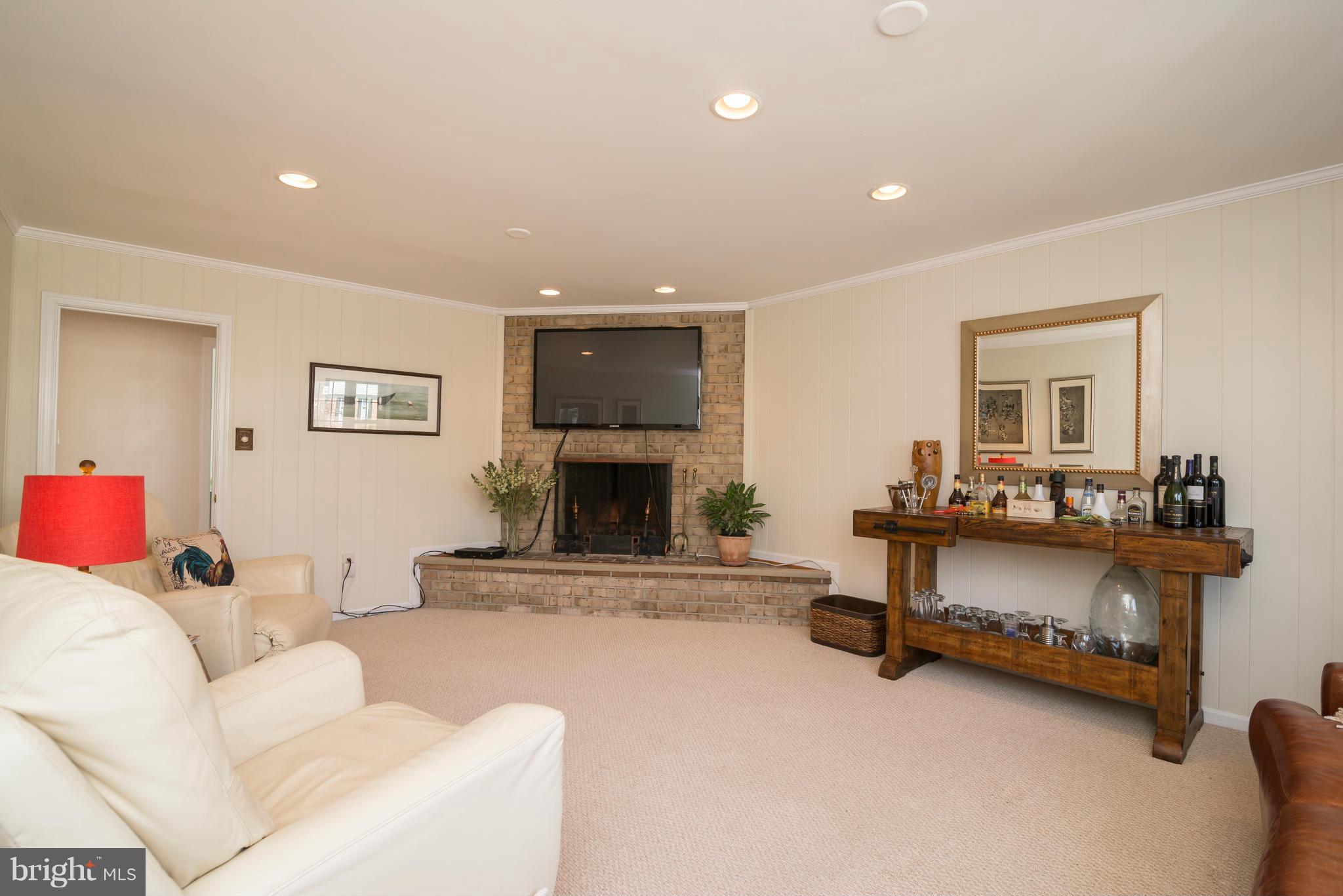 1639 Winding Waye Lane Silver Spring, MD 20902 - Photo 9 of 30 WOOD BURNING FIREPLACE!