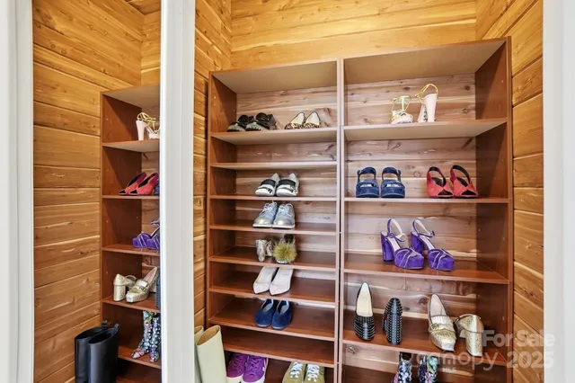 $1,125,000 | 3334 Gray Moss Road, Charlotte, NC 28270