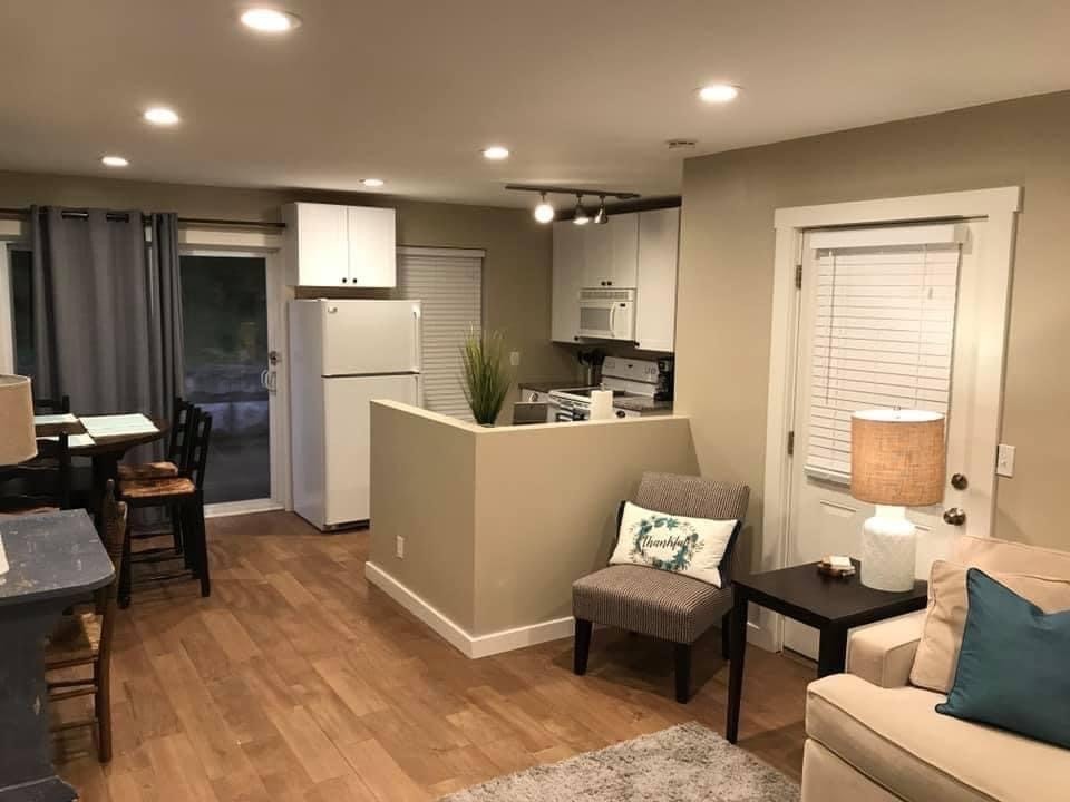 1004 B Holly Tree Gap Road Brentwood, TN 37027 - Photo 3 of 6