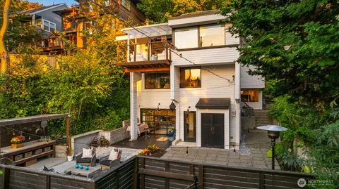 $1,895,000 | 617 33rd Avenue East, Seattle, WA 98112