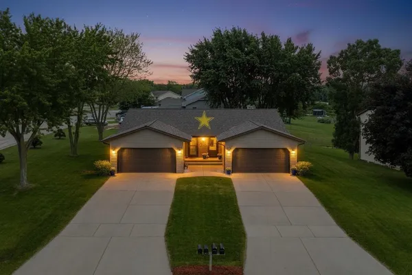 $484,900 | 2730 Aquarius Road, Green Bay, WI 54311