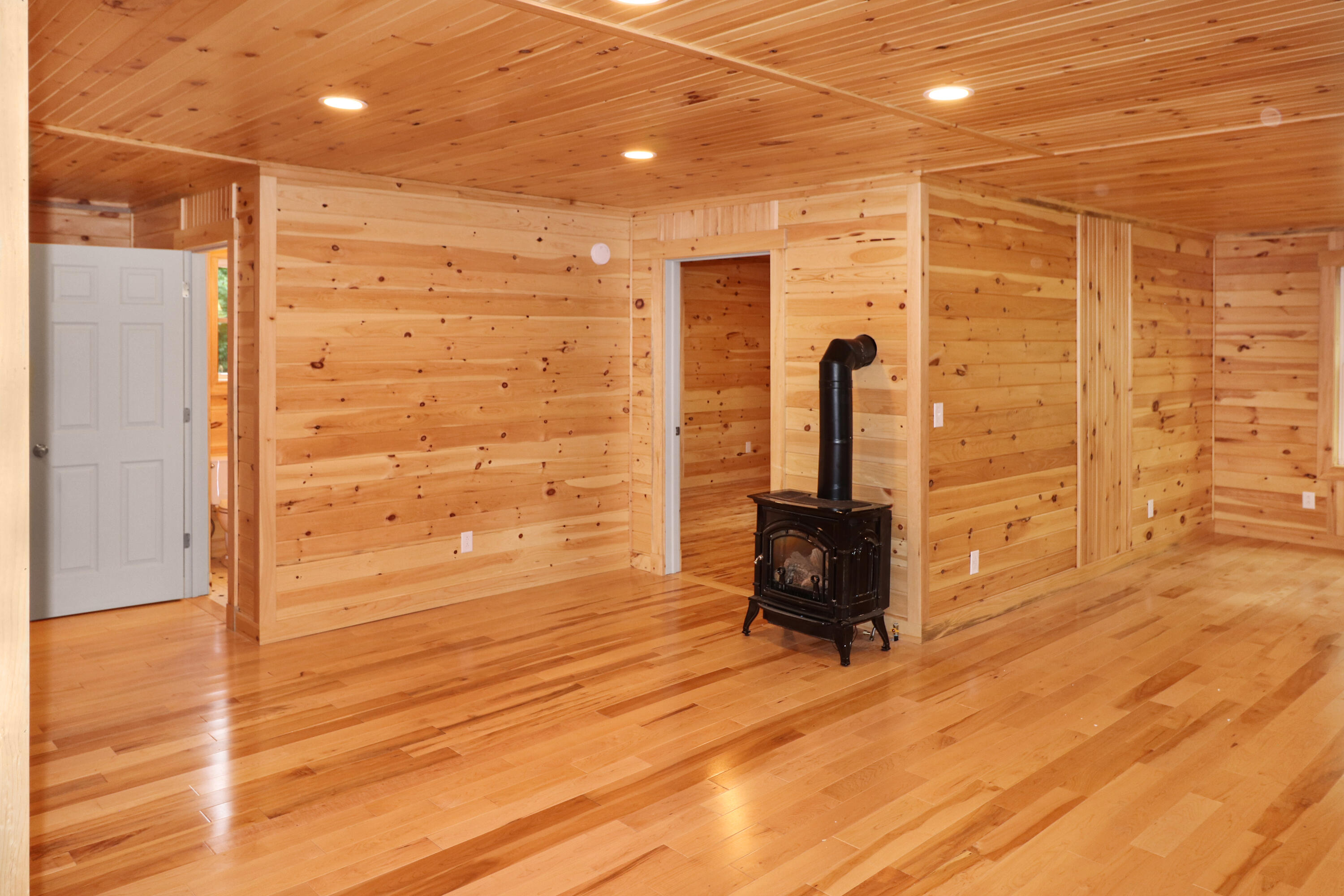 11 Pinewoods Road Canton, ME 04221 - Photo 10 of 44 IMG_0325