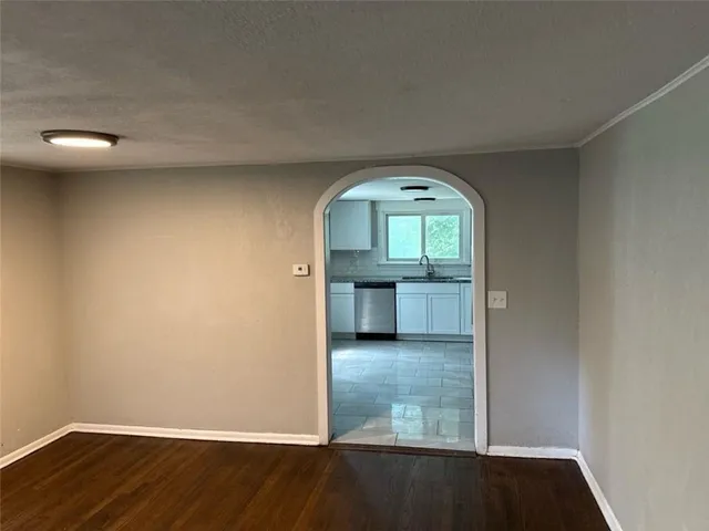 $205,000 | 913 South Hocker Avenue, Independence, MO 64050