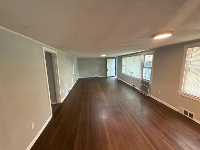 $205,000 | 913 South Hocker Avenue, Independence, MO 64050