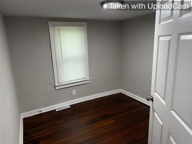 $205,000 | 913 South Hocker Avenue, Independence, MO 64050