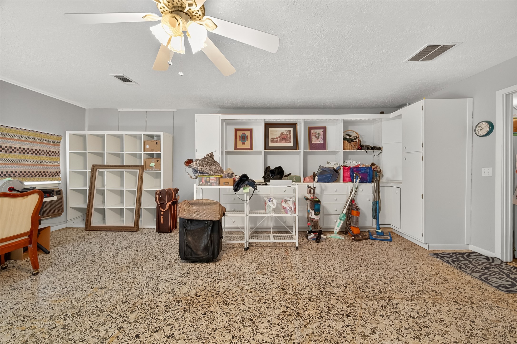 5326 Redstart Street Houston, TX 77096 - Photo 30 of 41 a living room with furniture and a window