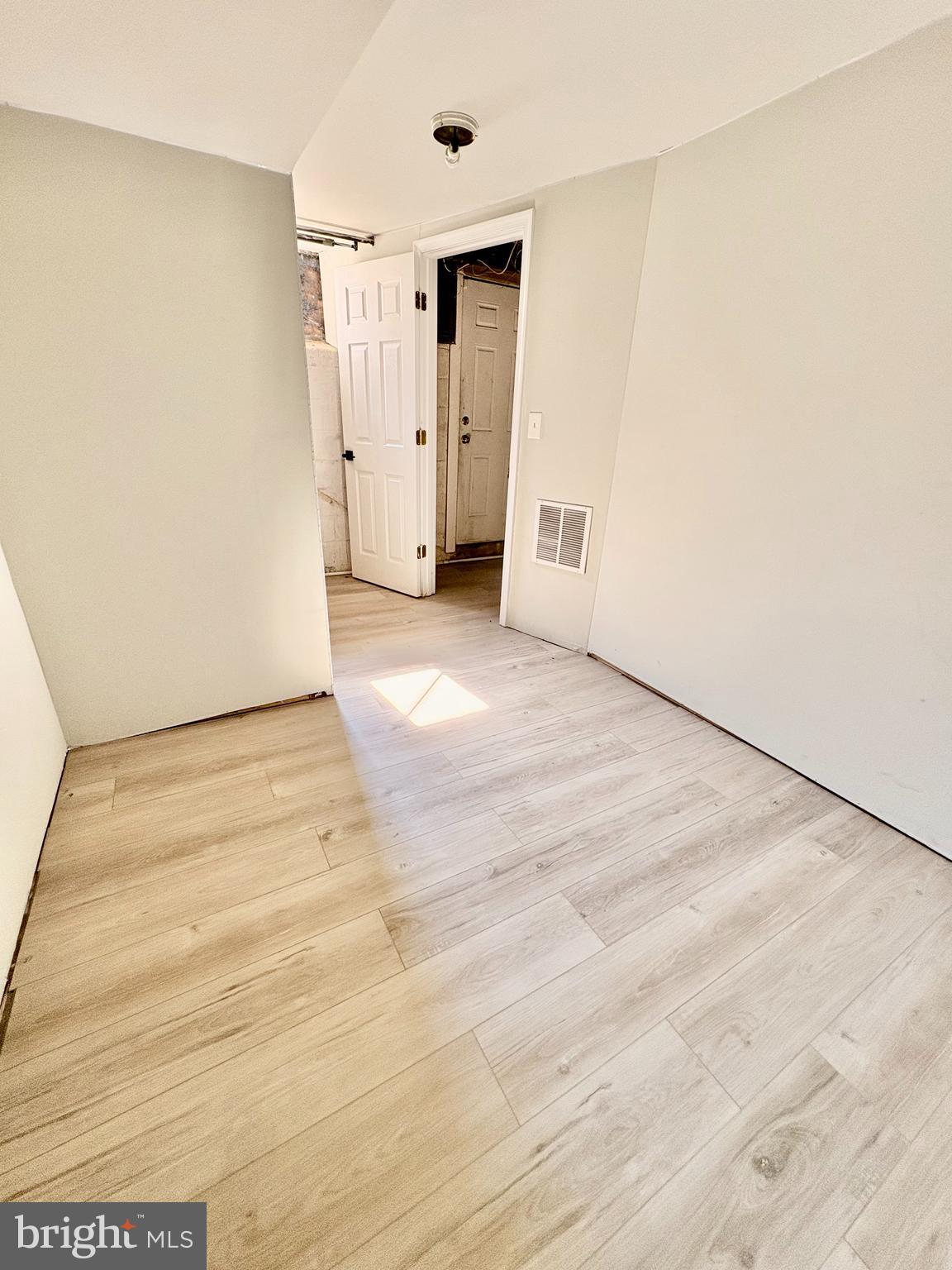 2073 Jasmine Road Baltimore, MD 21222 - Photo 24 of 30 Flex Room/Guest Bedroom