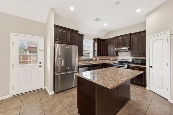 $2,495 | 6018 Gracys Landing Lane, Katy, TX 77494