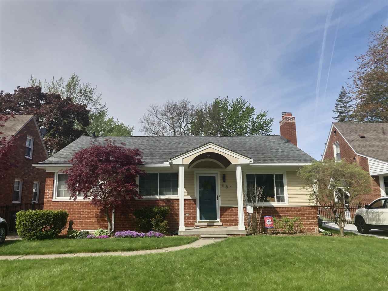 881 Lincoln Road Grosse Pointe, MI 48230 - Photo 1 of 18 50011903.JPG