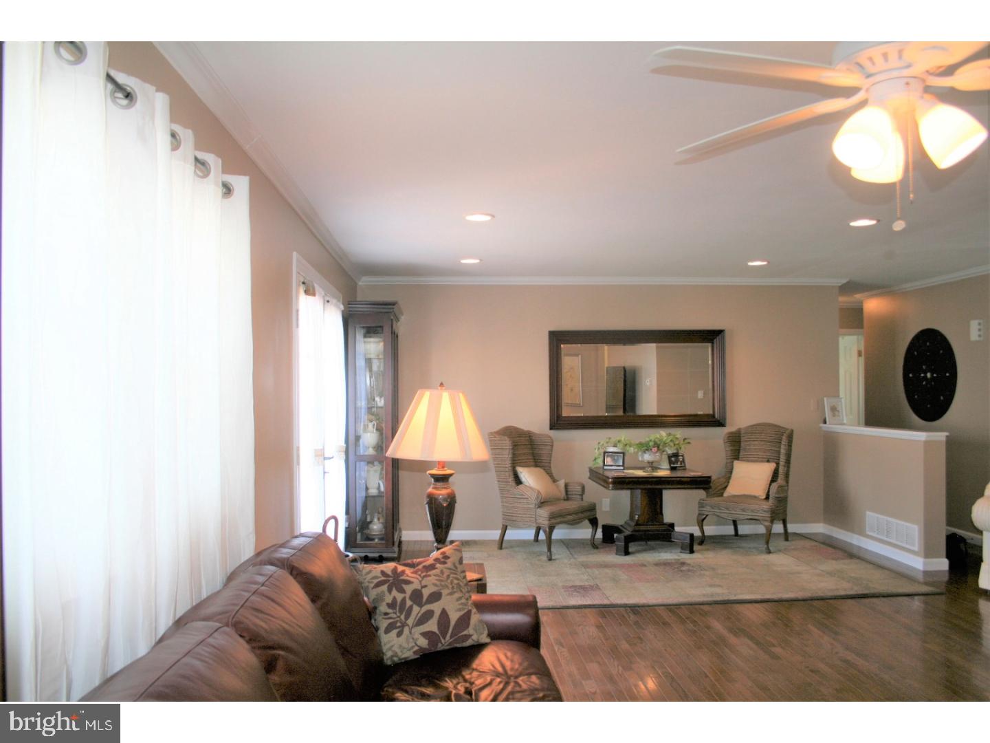 28 Weyburne Road Trenton, NJ 08690 - Photo 11 of 25 Great Room