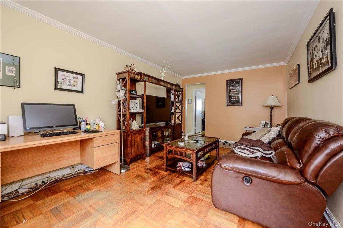 1103 Rhinelander Avenue Bronx, NY 10461 - Photo 20 of 34