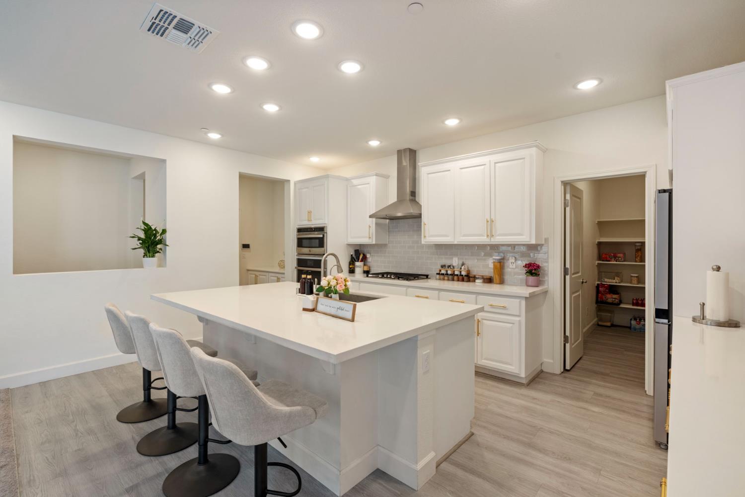 1952 Roualt Way Lodi, CA 95242 - Photo 19 of 67