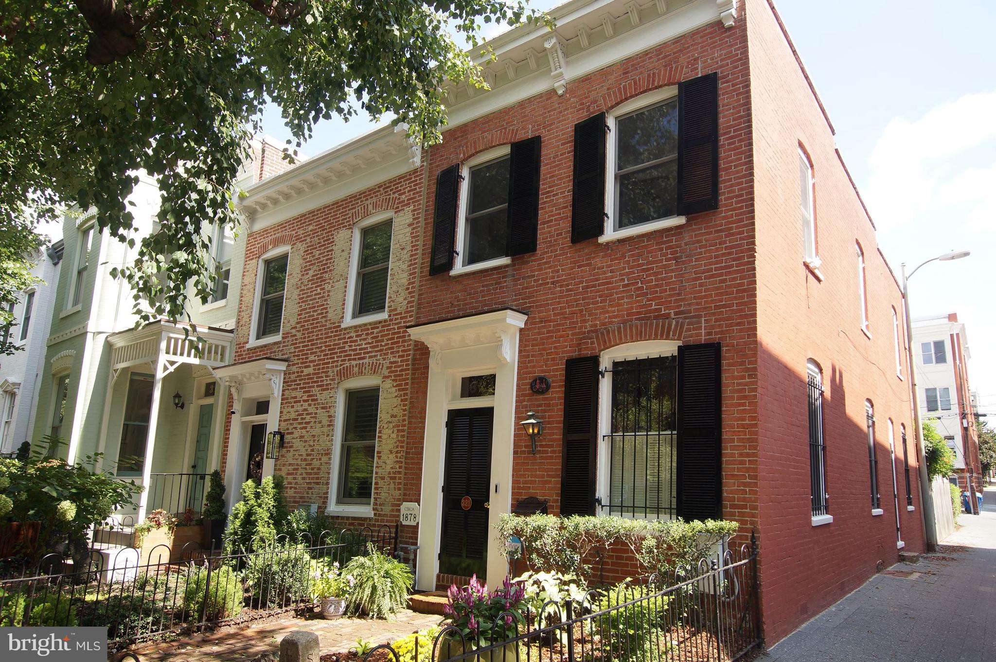 321 7th Street Northeast Washington, DC 20002 - Photo 2 of 35 321 7th Street NE
