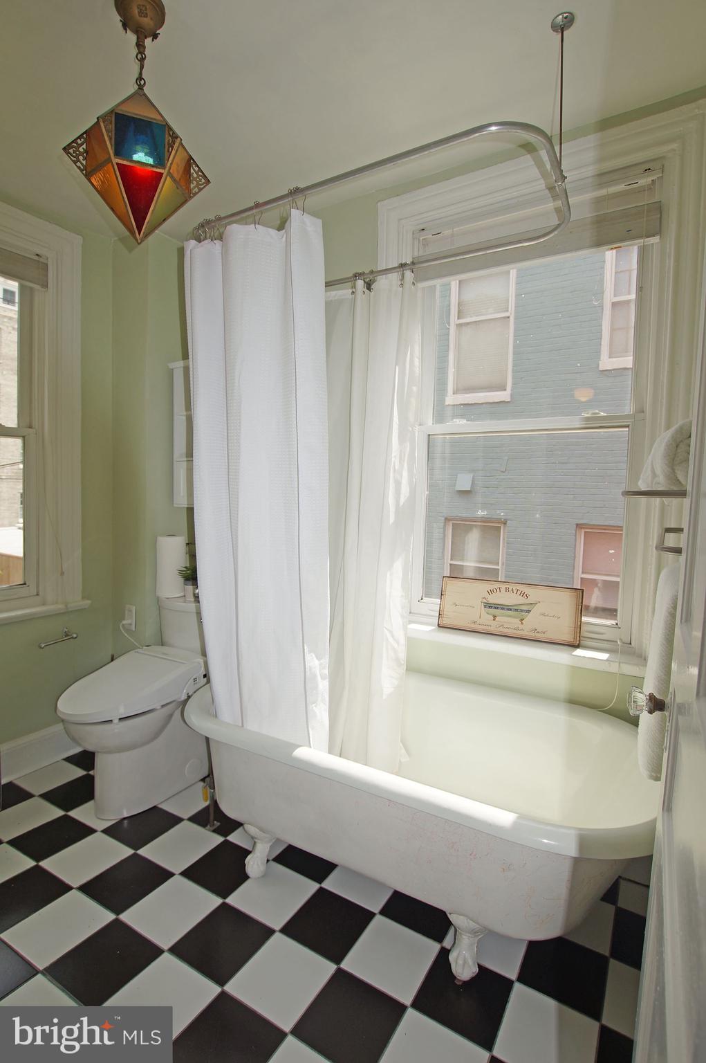 321 7th Street Northeast Washington, DC 20002 - Photo 24 of 35 Bath