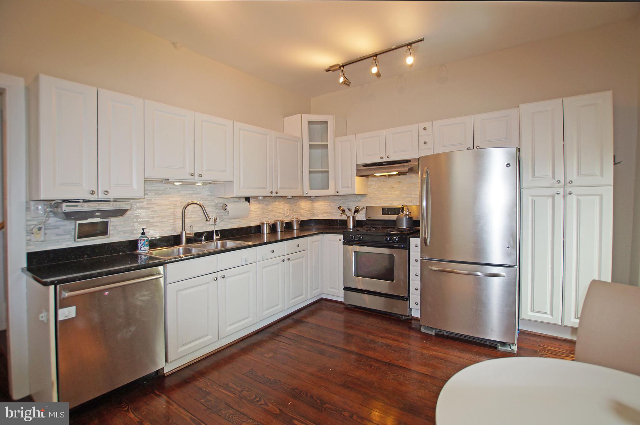 321 7th Street Northeast Washington, DC 20002 - Photo 10 of 35 Kitchen