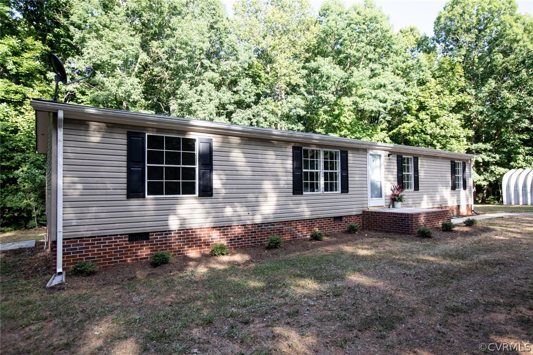 167 Browntown Road Prospect, VA 23960 - Photo 40 of 40 a front view of a house with a yard