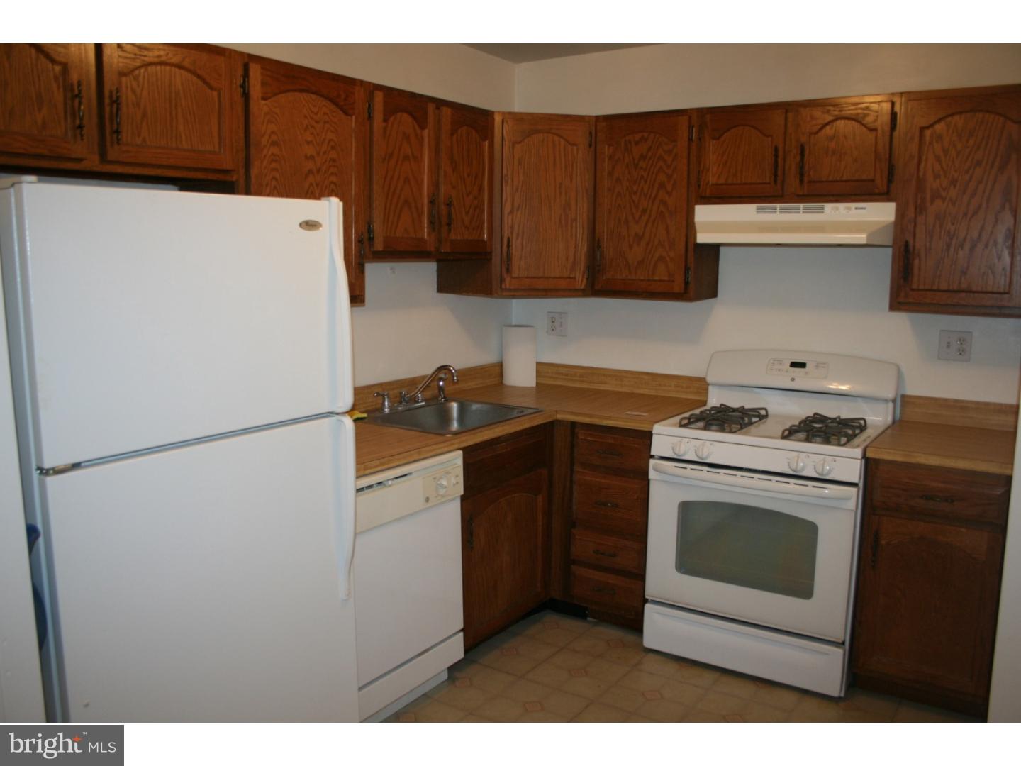 9441 Ashton Road Philadelphia, PA 19114 - Photo 2 of 9 Gallery Image 2