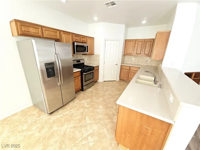 $2,295 | 5031 Moose Falls Drive, Las Vegas, NV 89141