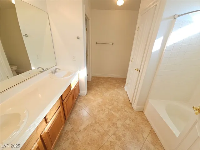 $2,295 | 5031 Moose Falls Drive, Las Vegas, NV 89141