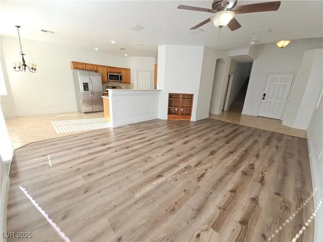 $2,295 | 5031 Moose Falls Drive, Las Vegas, NV 89141