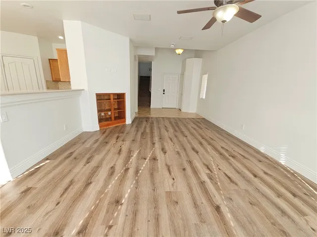 $2,295 | 5031 Moose Falls Drive, Las Vegas, NV 89141