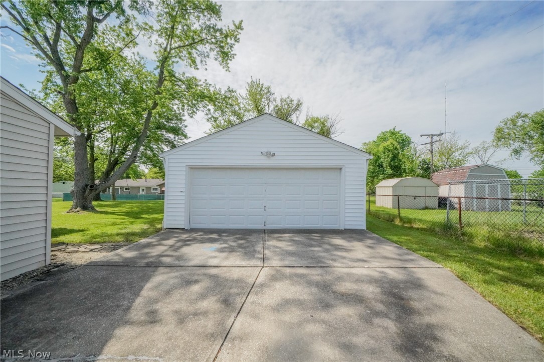 25120 Sandhurst Road Bedford Heights, OH 44146 - Photo 21 of 25
