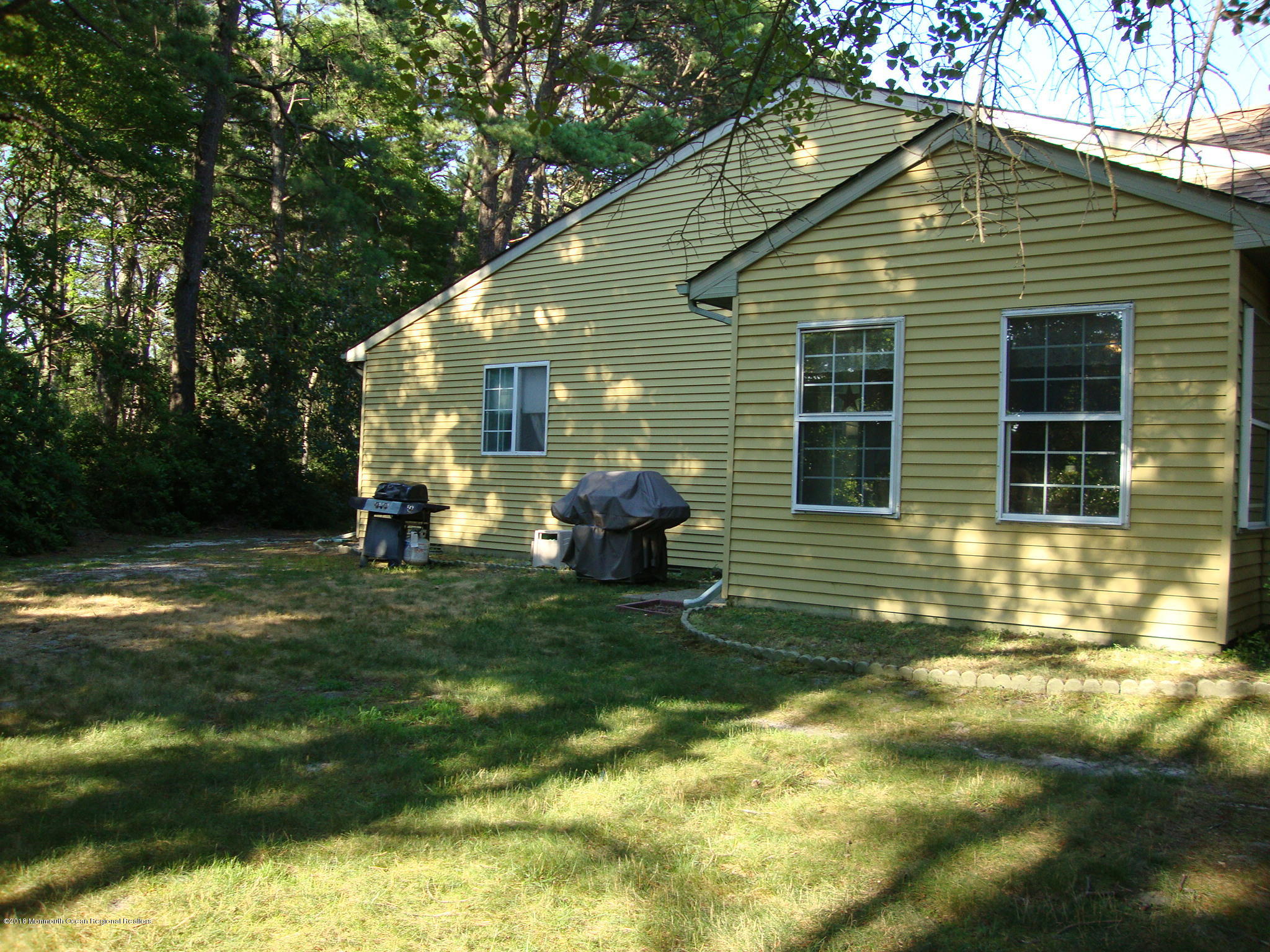 149 A Sunset Road Whiting, NJ 08759 - Photo 4 of 17 149-a Sunset 035