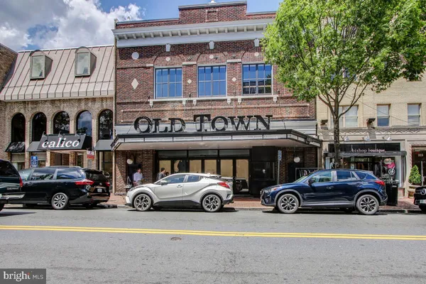 $3,650 | 1411 King Street, Unit A, Alexandria, VA 22314