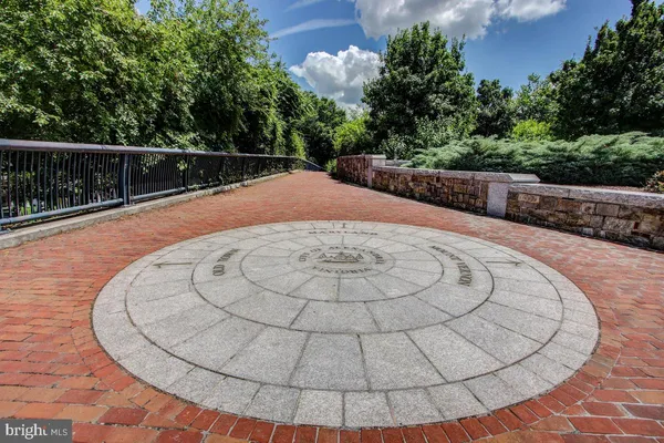 $3,650 | 1411 King Street, Unit A, Alexandria, VA 22314