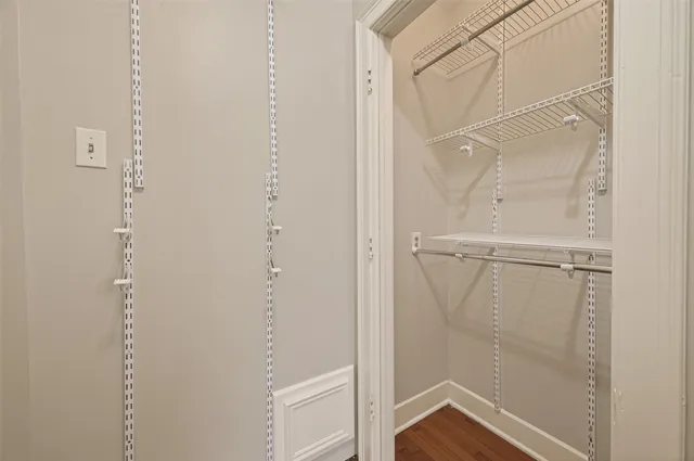 $3,000 | 7128 Staffordshire, Houston, TX 77030