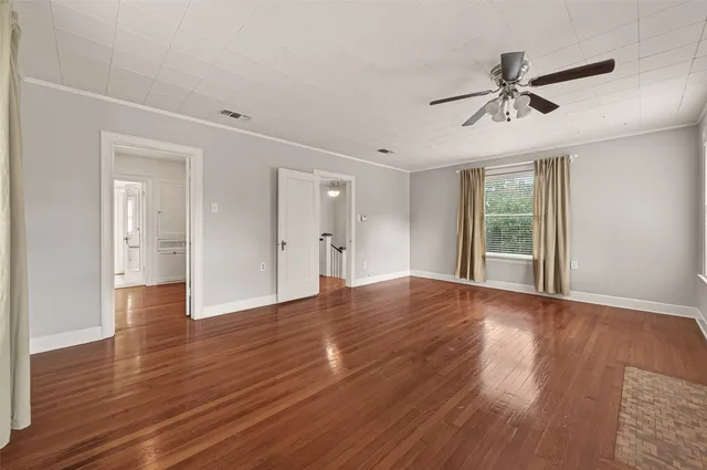 $3,000 | 7128 Staffordshire, Houston, TX 77030