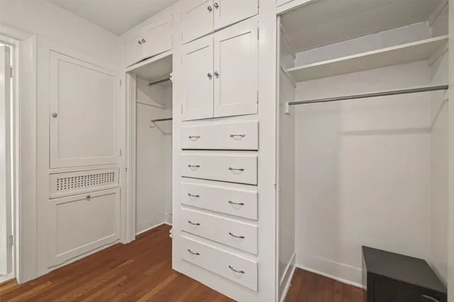 $3,000 | 7128 Staffordshire, Houston, TX 77030