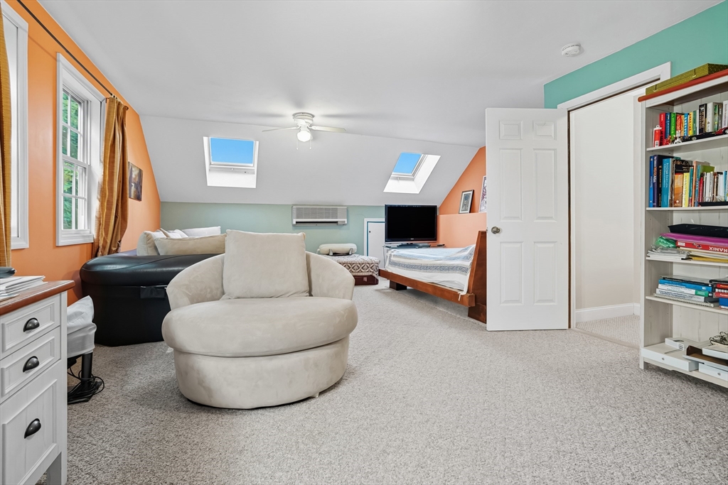 12 Birchbrush Lane, Unit 12 Worcester, MA 01606 - Photo 33 of 42