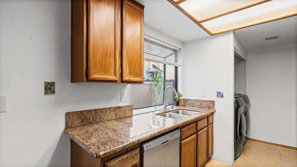 12741 Laurel Street, Unit 34 Lakeside, CA 92040 - Photo 8 of 38
