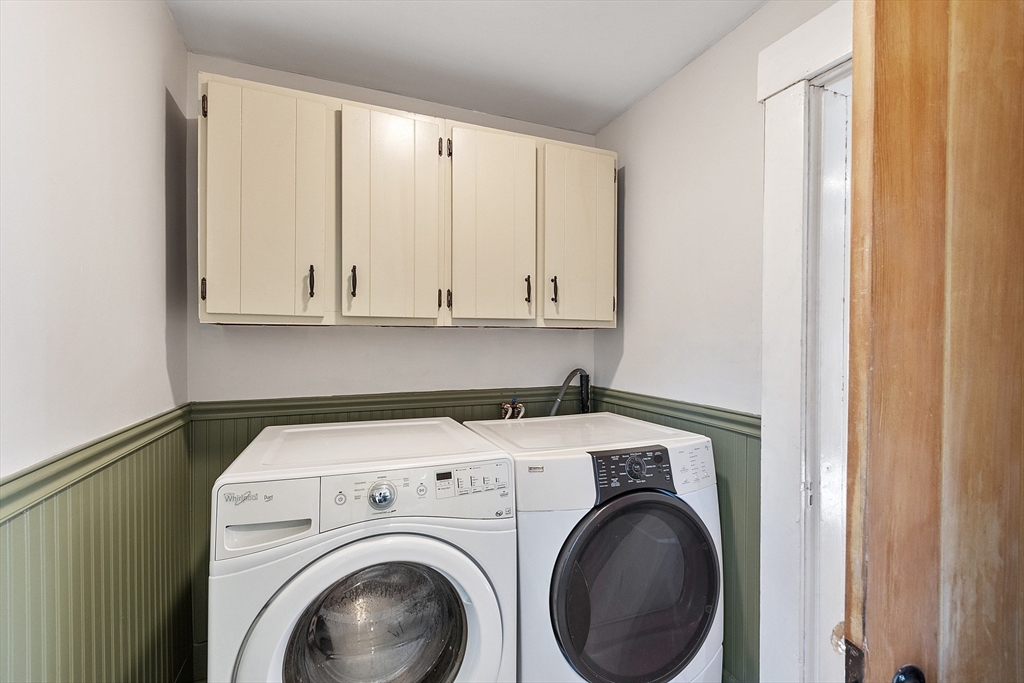64 Central Street Gardner, MA 01440 - Photo 25 of 42 a utility room with dryer and washer