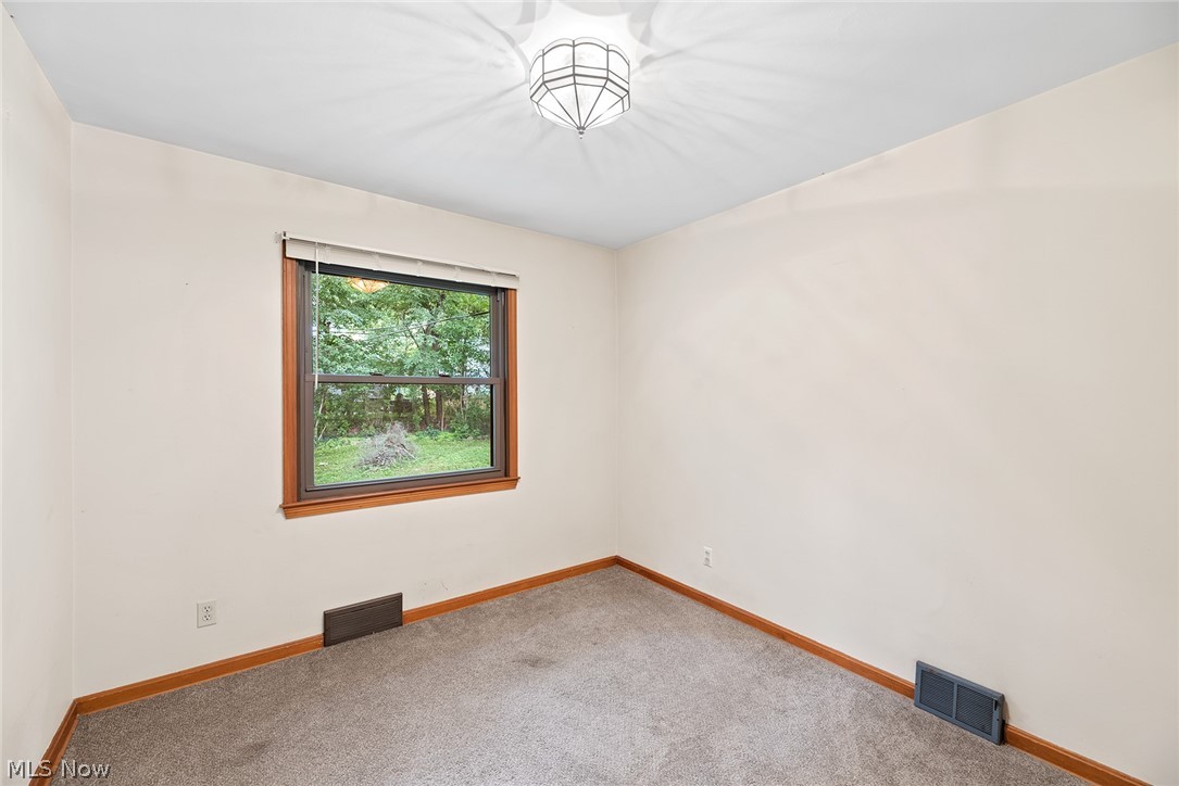 566 Malvern Road Akron, OH 44303 - Photo 17 of 33 Gallery Image 17