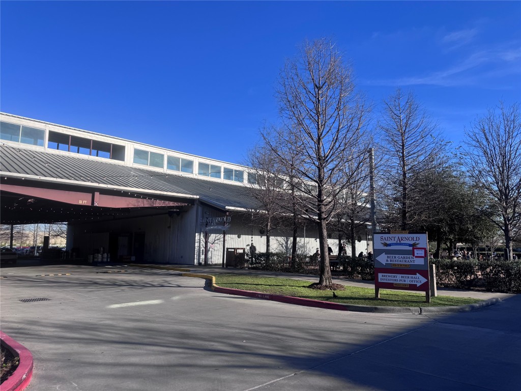 3422 Elser Street Houston, TX 77009 - Photo 22 of 26 Hang out at St. Arnold’s Brewery