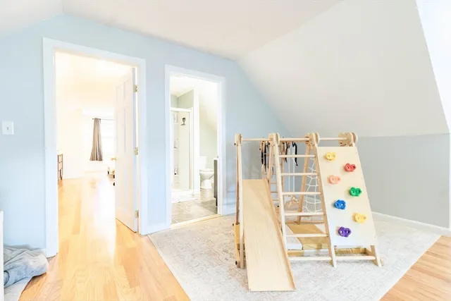 $3,900 | 221 Neponset Avenue, Unit 2, Boston, MA 02122