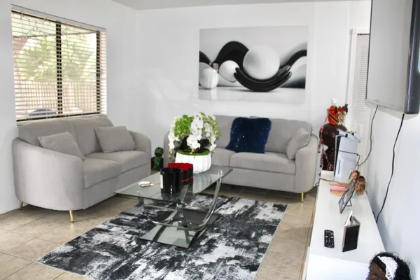 $2,700 | 2533 Southeast Grand Drive, Port St. Lucie, FL 34952