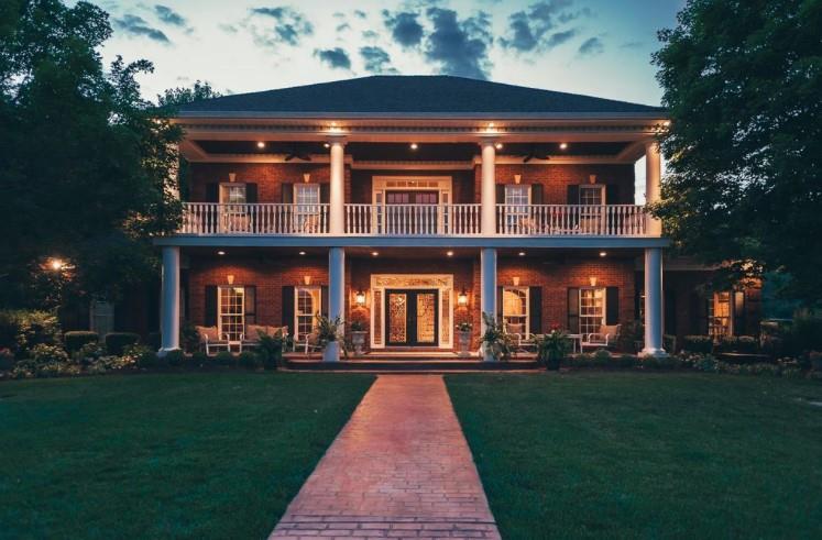 4528 Harpeth School Road Franklin, TN 37064 - Photo 1 of 19 a front view of house with a yard