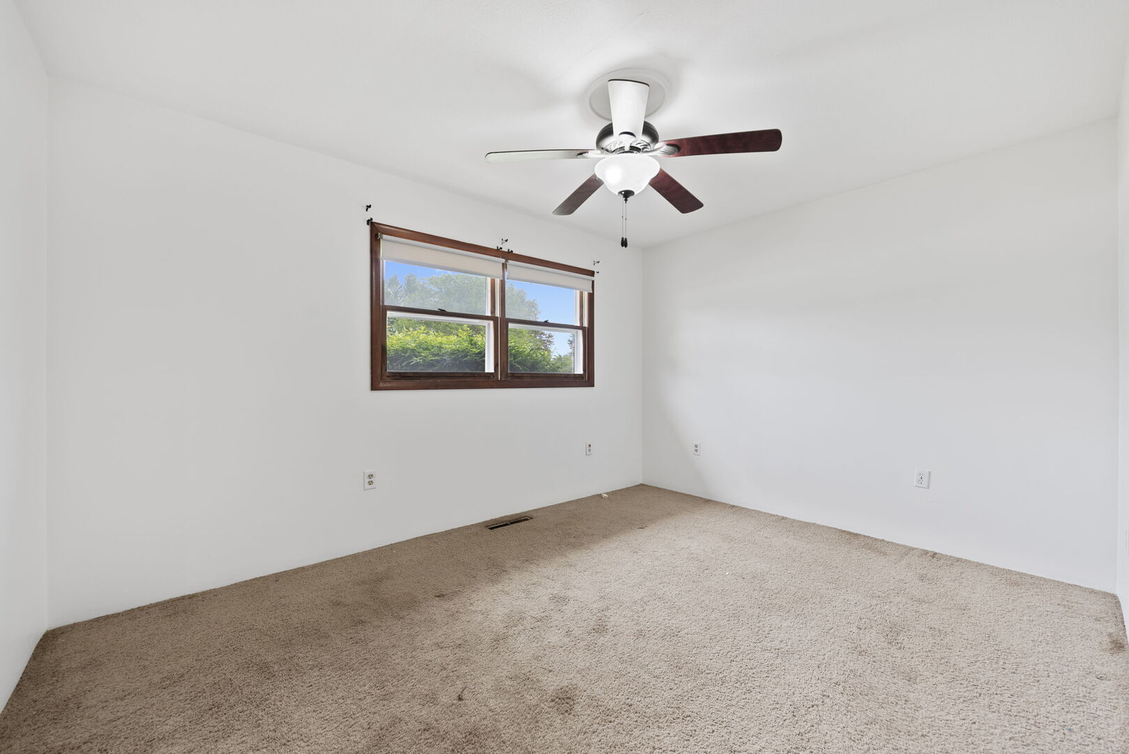 5460 B W State Route 17 Kankakee, IL 60901 - Photo 11 of 17