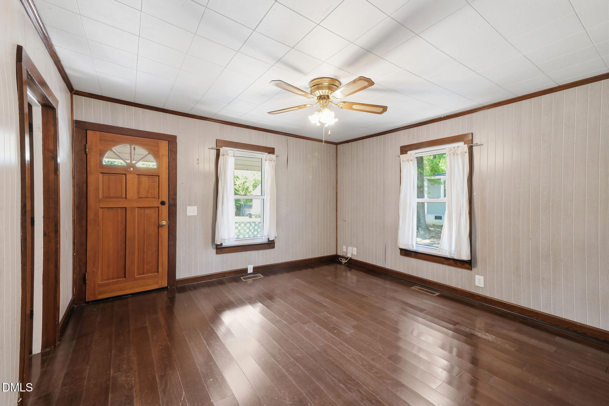 1911 Watson Road Durham, NC 27704 - Photo 2 of 29