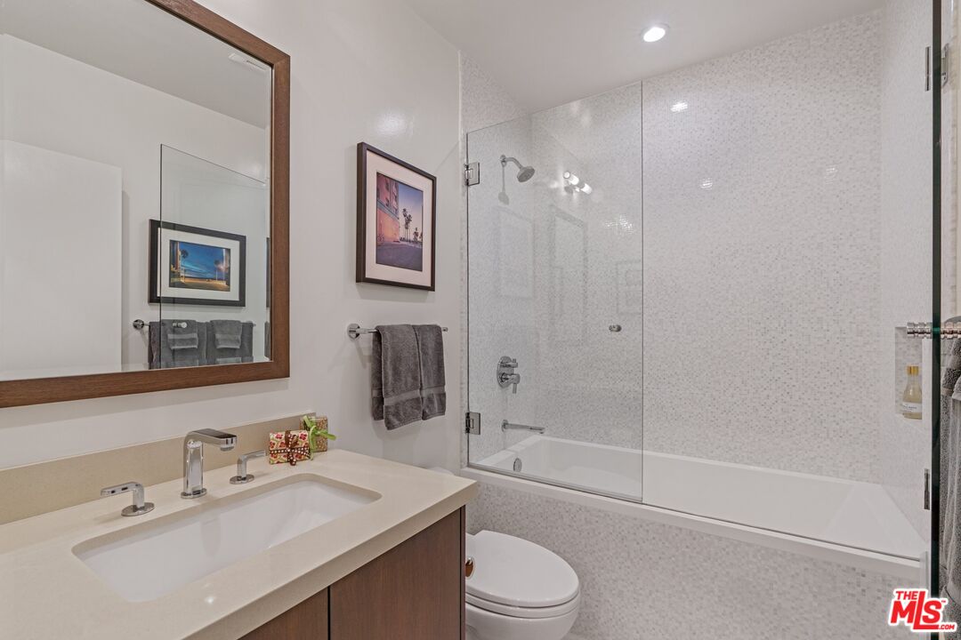 2903 Nichols Canyon Road Los Angeles, CA 90046 - Photo 28 of 38