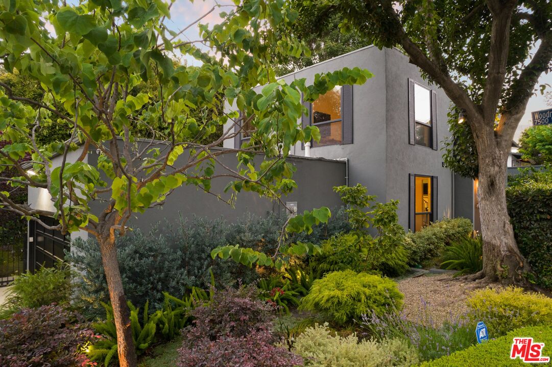 2903 Nichols Canyon Road Los Angeles, CA 90046 - Photo 30 of 38