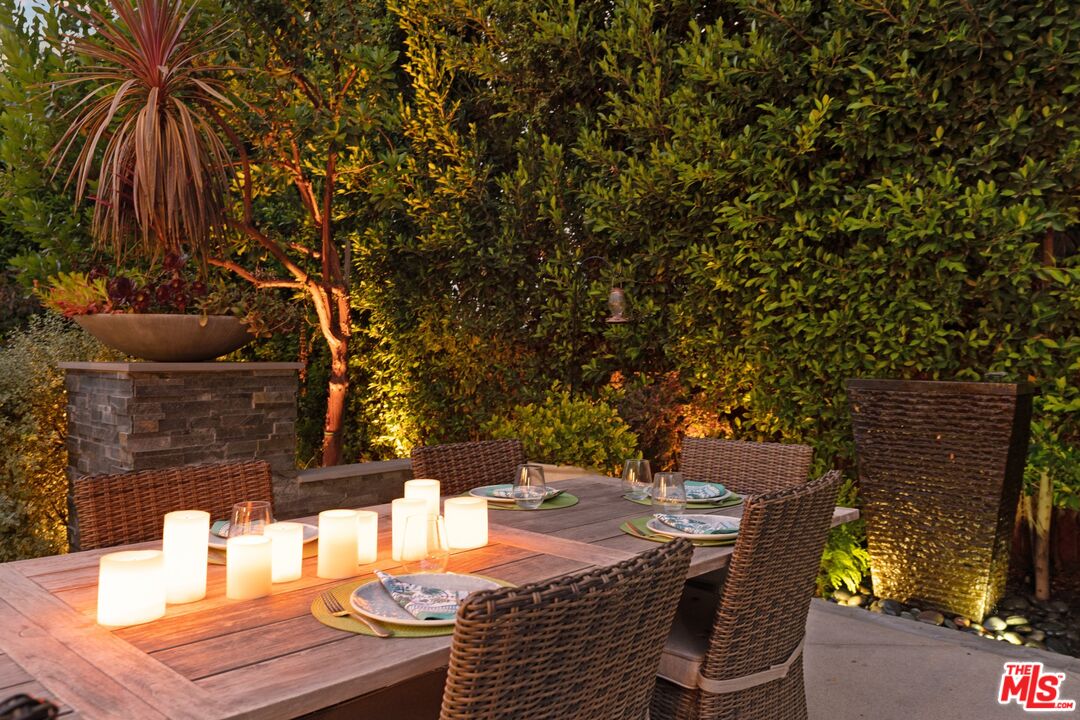 2903 Nichols Canyon Road Los Angeles, CA 90046 - Photo 32 of 38